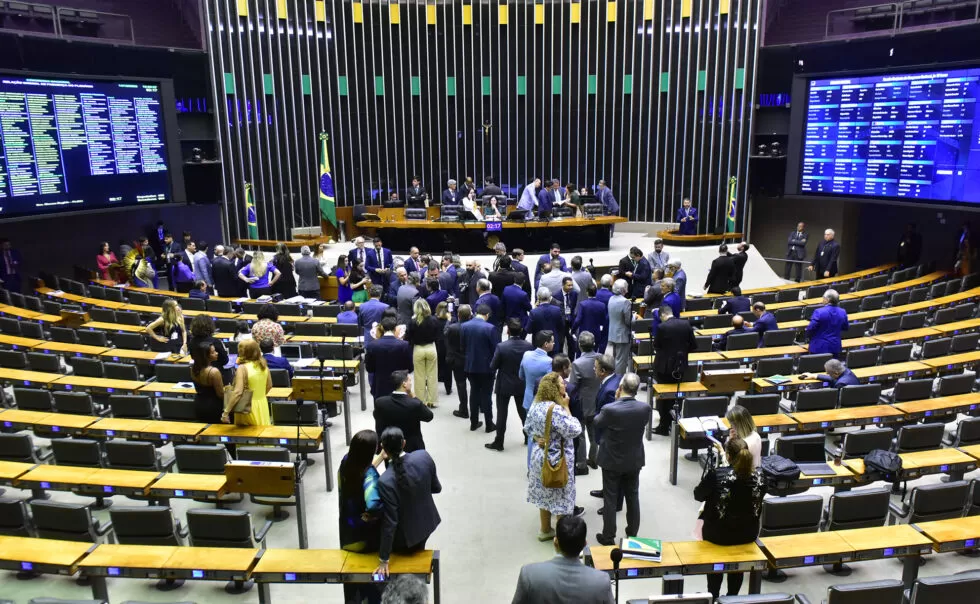 Congresso deve votar cortes, LDO e Orçamento antes de recesso