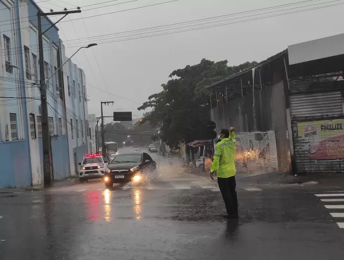 Último final de semana do ano deve ser chuvoso em todo o país