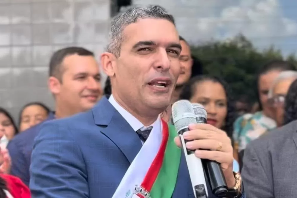 Camaf Douglas assume Prefeitura de Lagoa de Dentro com compromisso de progresso