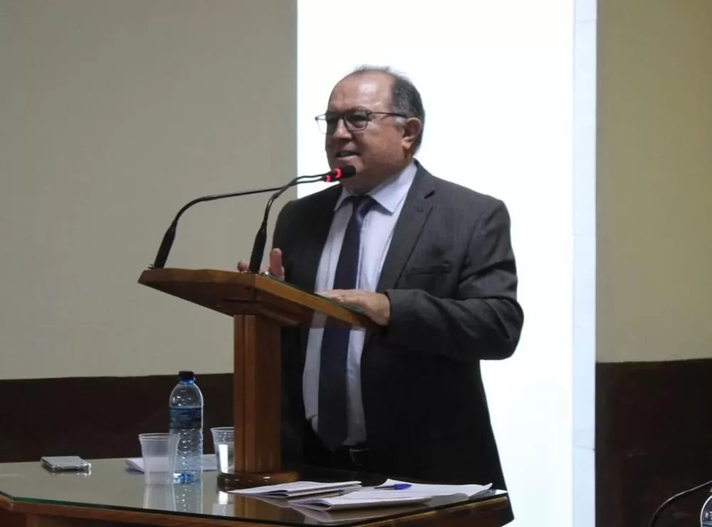 Ceninha Lucena toma posse para novo mandato em Bonito de Santa Fé