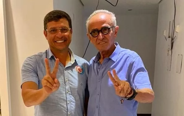 Cícero Lucena nomeia Victor Hugo como secretário de Turismo