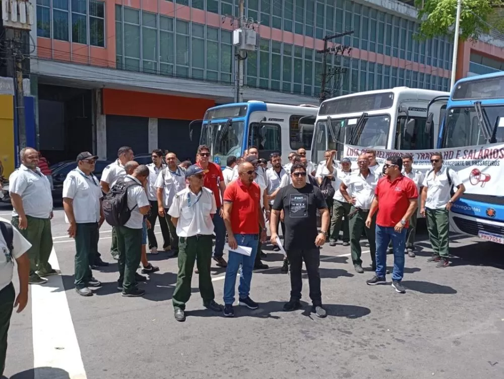 Motoristas de ônibus em João Pessoa avaliam possibilidade de greve