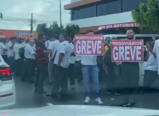 Motoristas de ônibus de João Pessoa encerram greve após acordo com empresas