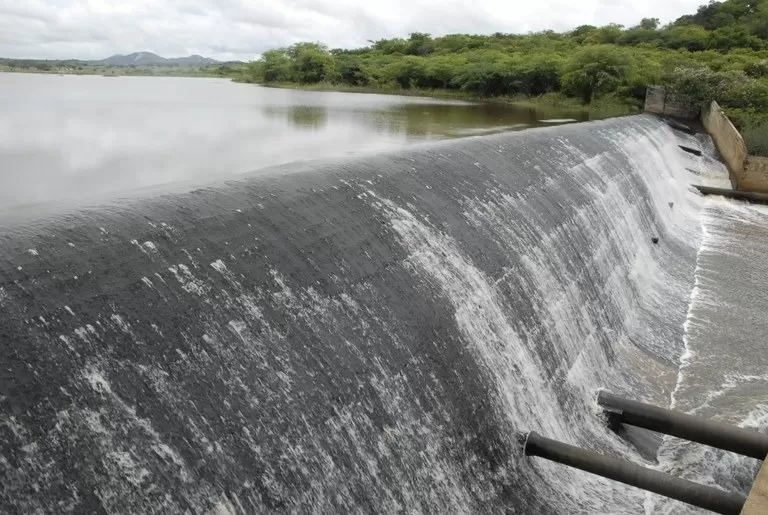 Cidades paraibanas registram chuvas acima da média; Inmet renova alerta de perigo até amanhã(07)