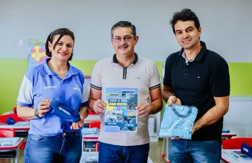 Prefeitura de Boa Vista inicia a semana com entrega de fardamento e material escolar aos alunos da rede municipal de ensino