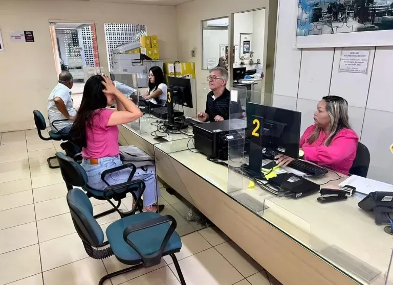 Semob-JP alerta população sobre como solicitar credenciais para estacionamento em vagas especiais