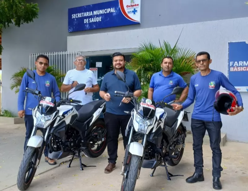 Prefeitura de Quixaba realiza entrega de motocicletas para Vigilância Ambiental Municipal