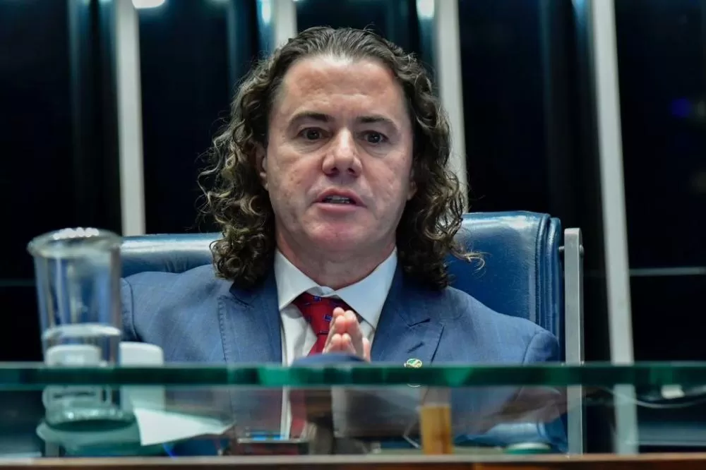 Com aprovação do Orçamento 2025, Veneziano diz que recursos que estavam travados serão liberados para estados e municípios