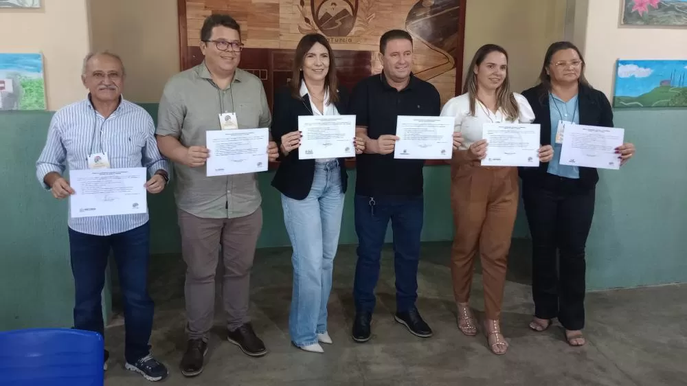 Prefeita de São José do Bonfim participa do Fórum Sustentável para criação do IGR Serra do Teixeira