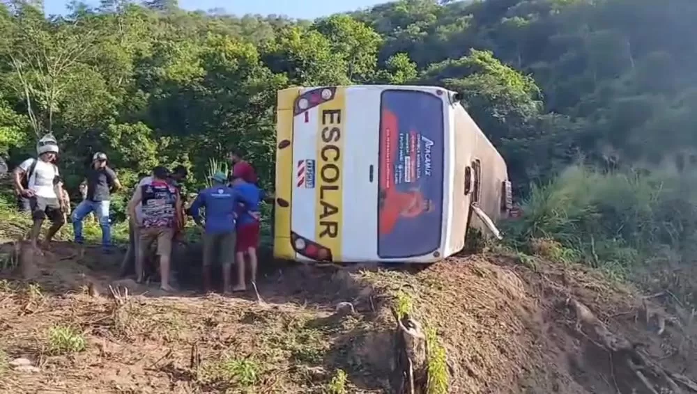 Corpos das vítimas do acidente com ônibus escolar em Pilões serão sepultados nesta quarta (2)