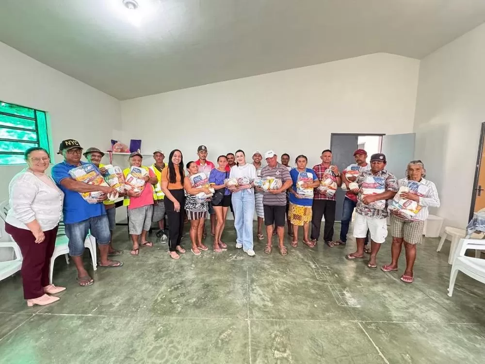 Prefeitura de Barra de Santa Rosa Distribui Cestas Básicas para Recicladores