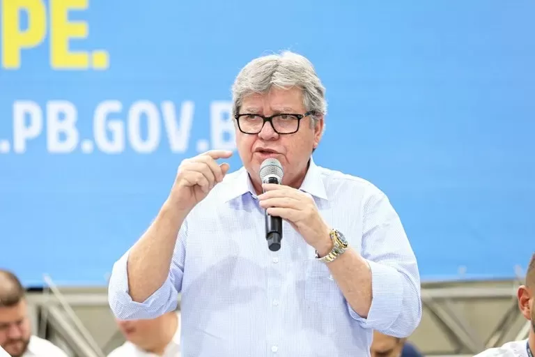 Gestão de João Azevêdo atinge 70,7% de aprovação na Paraíba, aponta pesquisa