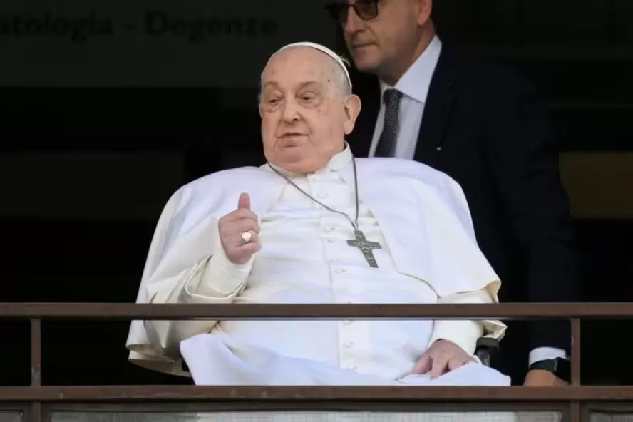 Papa Francisco morre aos 88 anos: fim de uma era no Vaticano