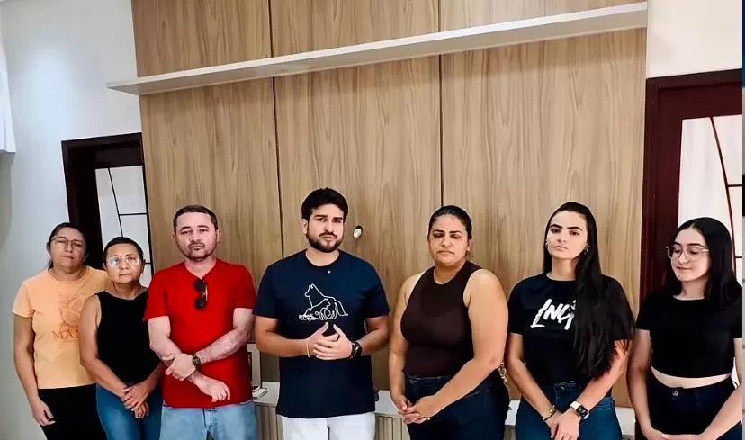 Prefeito Artur Vieira reforça apoio à causa animal em Riacho dos Cavalos em reunião com OPA e profissionais da área