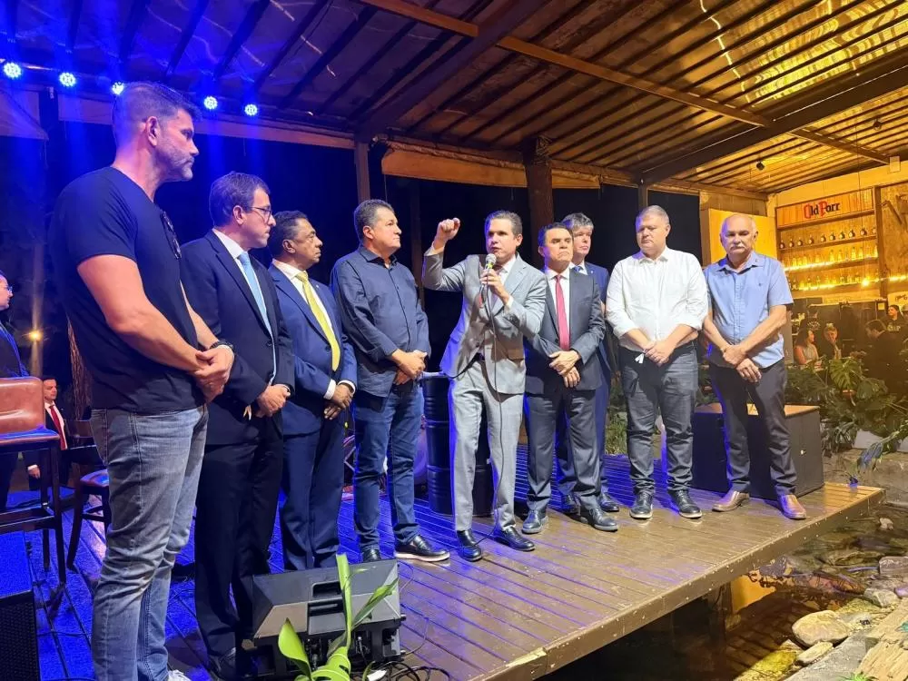 Durante jantar da Famup, Hugo Motta confirma votação da PEC 66 para antes do São João