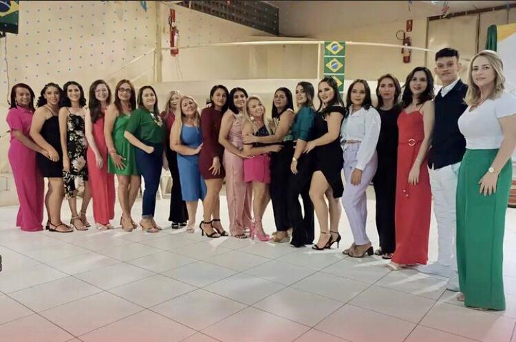 A Secretaria de Desenvolvimento Social de Quixaba realiza confraternização entre os colaboradores da pasta