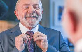 Lula tem 42%, Bolsonaro, 34%; Ciro tem 8% e Simone, 6%, diz pesquisa BTG/FSB