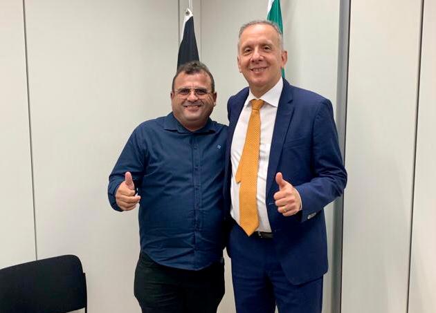 Prefeito de Riacho dos Cavalos vai à Brasília em busca de recursos para o município