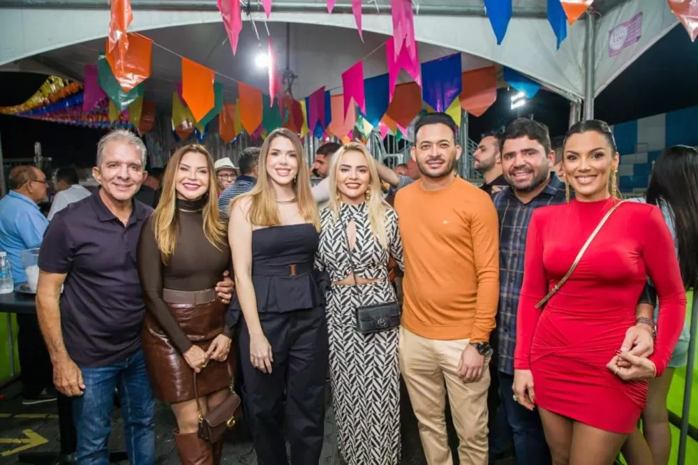 Nabor Wanderley e Olívia Motta prestigiam São Pedro de Itaporanga