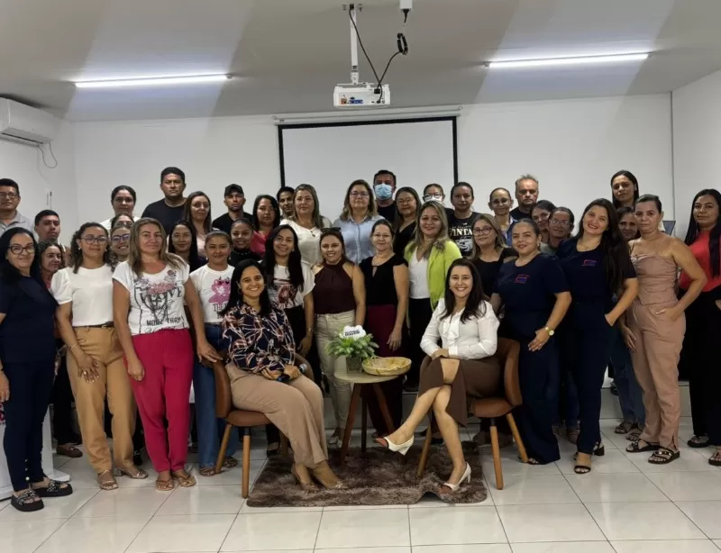 Educação de Quixaba promove acolhida para profissionais de apoio antes do retorno às aulas