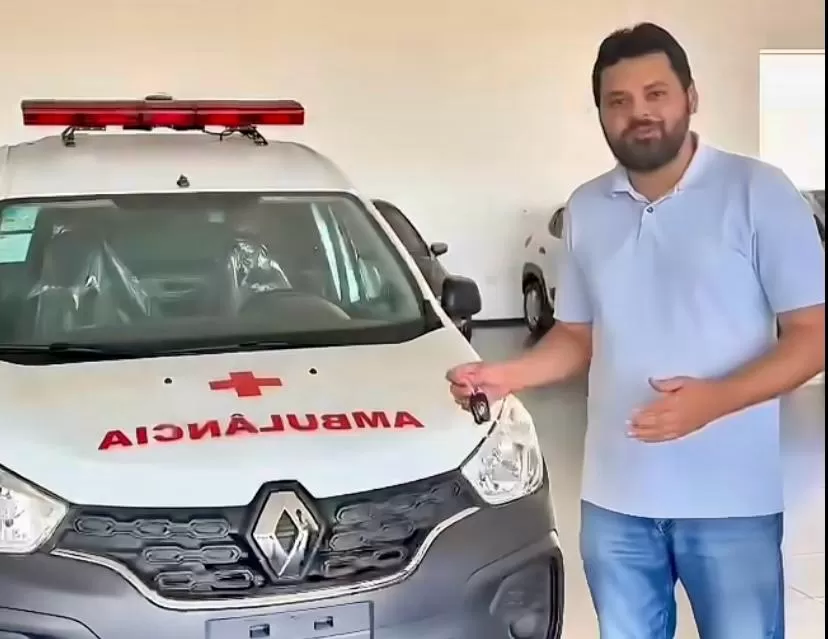 Cachoeira dos Índios adquire nova ambulância para reforçar a saúde