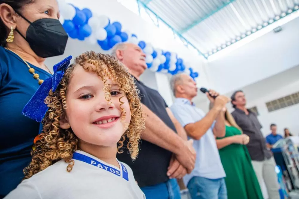 Patos lidera alfabetização entre grandes cidades da Paraíba com 67,47%