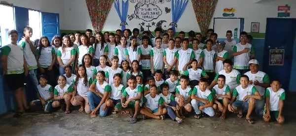 Prefeitura de Serraria entrega fardamento a todos os estudantes matriculados na rede municipal de ensino