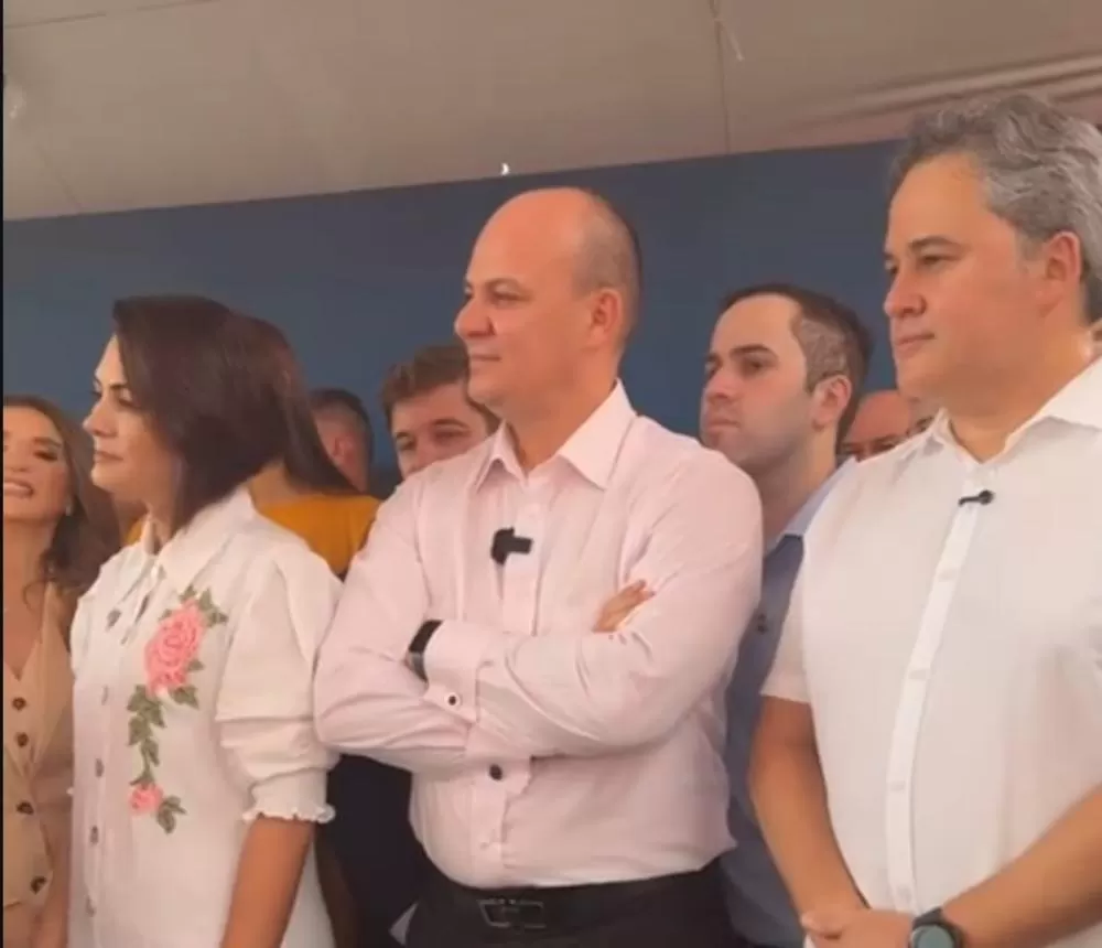 PL oficializa apoio à candidatura de Efraim Filho ao governo da Paraíba em evento com Michelle Bolsonaro