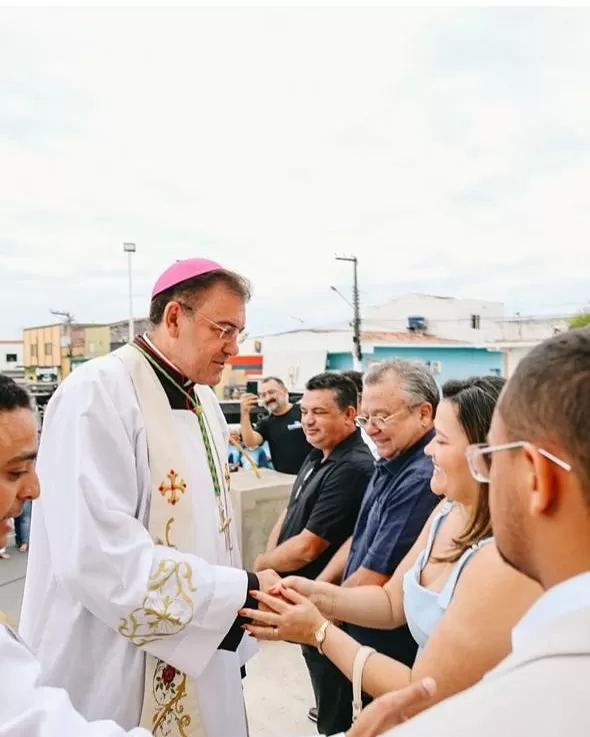 São João do Rio do Peixe celebra acolhida ao bispo Dom Francisco de Assis Gabriel com fé, emoção e presença da gestão municipal