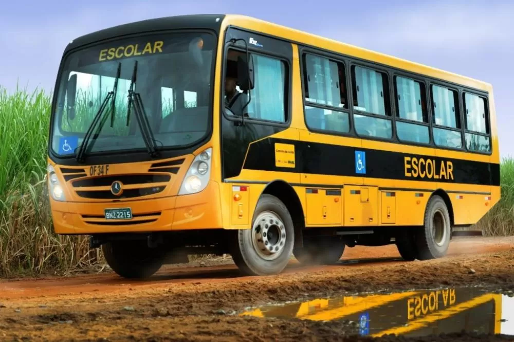São João do Rio do Peixe conquista novo ônibus escolar e reforça compromisso com a educação de qualidade