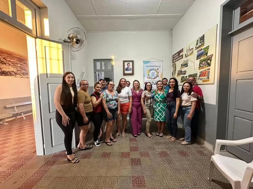 Prefeitura de São João do Rio do Peixe reúne artesãos para fortalecer e valorizar o artesanato local