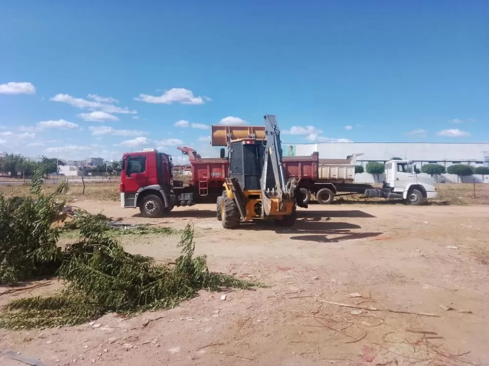 Prefeitura de Patos intensifica limpeza urbana e manutenção de galerias em vários bairros