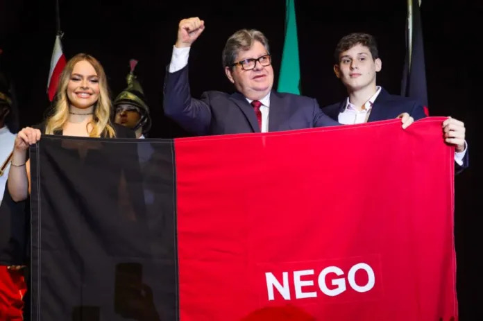 Governador João Azevedo reforça compromisso com desenvolvimento da Paraíba em discurso na diplomação para o 2º mandato