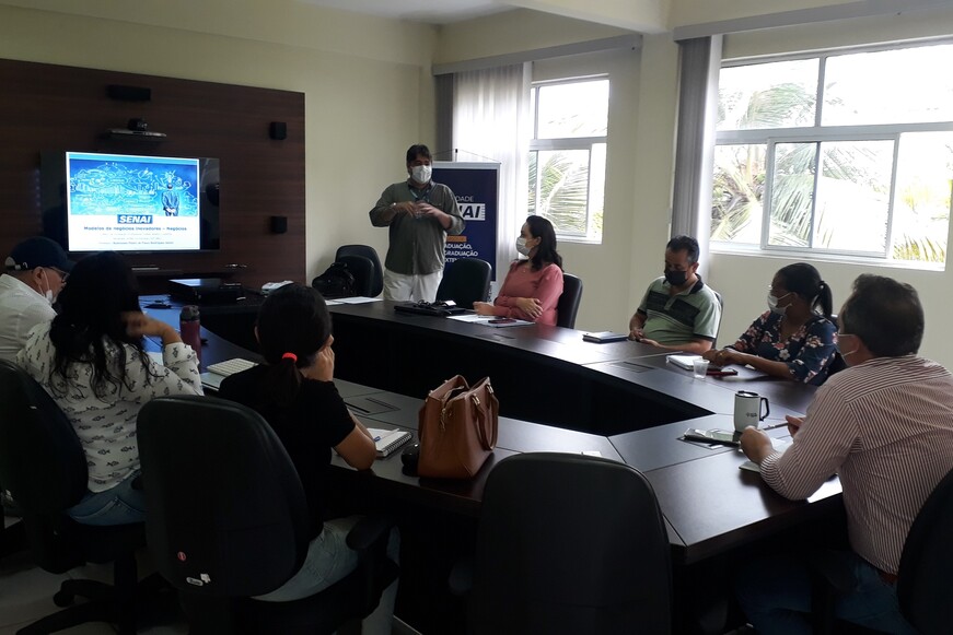 Faculdade SENAI realiza curso de extensão sobre modelos de negócios