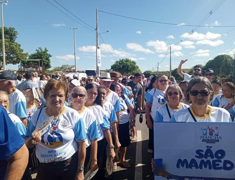 Grupo ‘Saber Viver’ de São Mamede participa da Marcha dos Idosos 2025 em Ipueira (RN)
