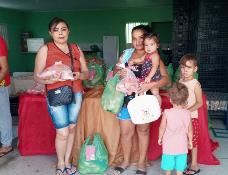Prefeitura municipal de São José do Bonfim inicia entrega de alimentos para ceia de Natal para famílias do município