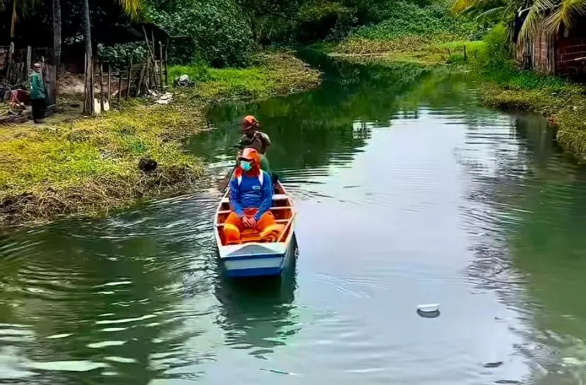 Prefeitura de Bayeux realiza ação de limpeza no Rio Mares