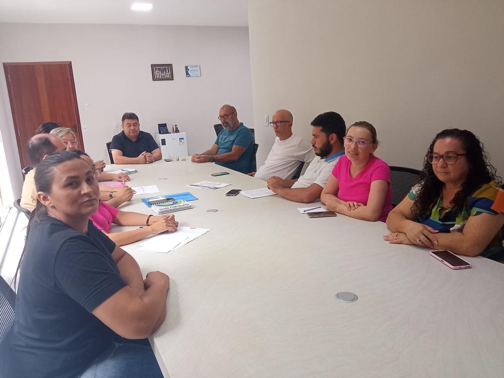 Em Soledade, Prefeito Geraldo Moura Ramos se reuniu com equipe responsável pela organização do II Festival. de Queijos.