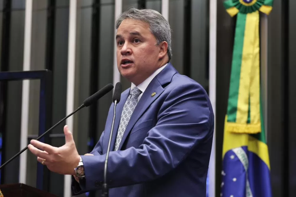 Projeto de Efraim ganha destaque na mídia nacional após megaoperação contra crime organizado e fraudes no setor de combustíveis