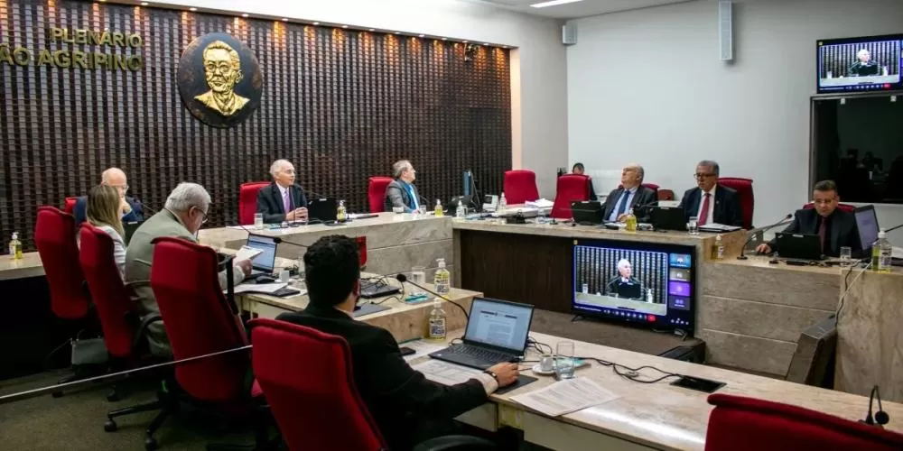 TCE-PB aponta 180 municípios irregulares em contratações temporárias e propõe Pactos de Ajuste