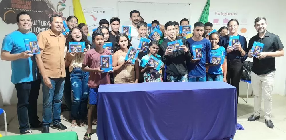 Cacimbas avança na inclusão digital com entrega de tablets para escolas da rede pública