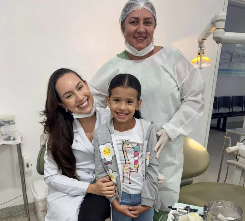 Prefeitura de Boa Vista amplia acesso à saúde bucal e devolve sorriso a estudante da rede municipal