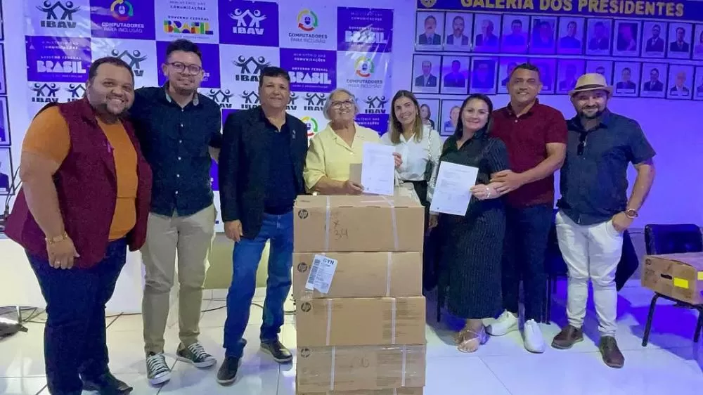 Prefeitura de Emas inaugura moderno Laboratório de Informática para estudantes