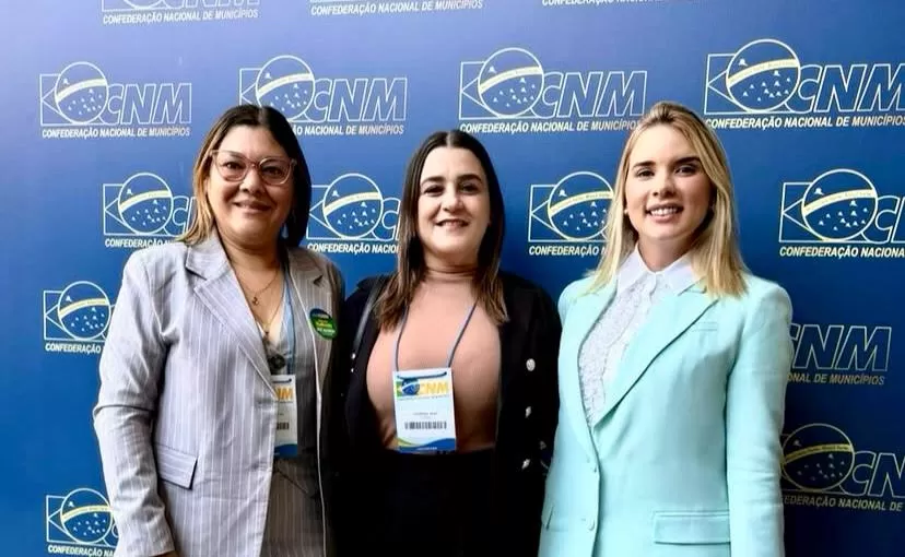 Prefeita de Passagem participa de mobilização municipalista em Brasília