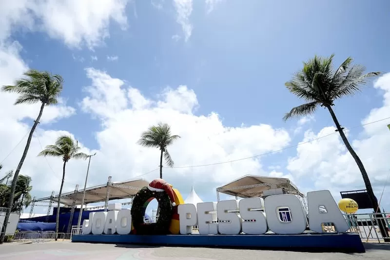 Prefeitura abre cadastro para fotógrafos que quiserem fotografar em letreiro no Largo de Tambaú, em João Pessoa