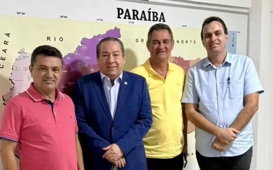 Prefeito de São João do Rio do Peixe participa de audiência em João Pessoa por melhorias na infraestrutura