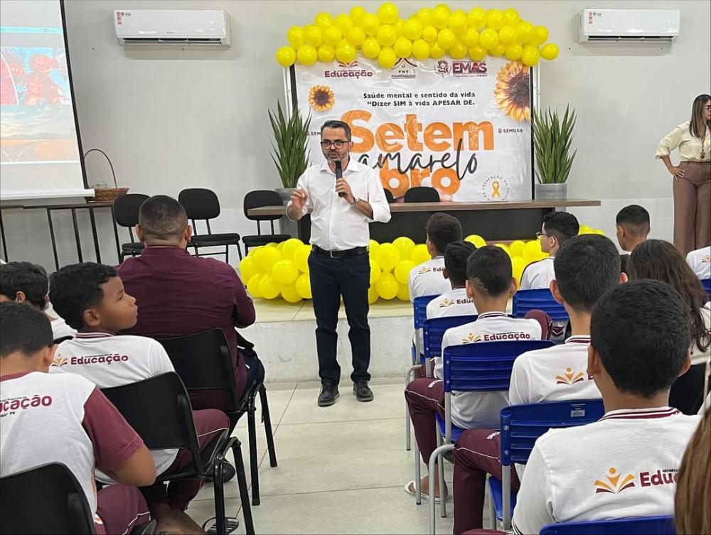 Prefeitura de Emas promove palestra sobre saúde mental em alusão ao Setembro Amarelo