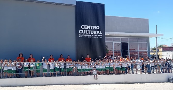 Prefeitura de Barra de Santa Rosa realiza sessão de cinema especial na Semana da Criança