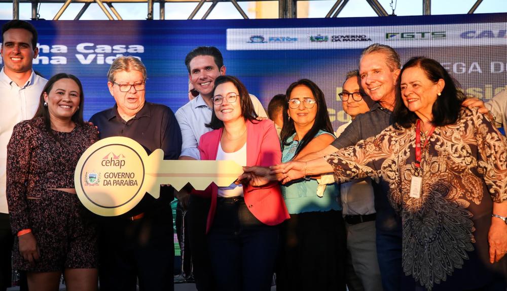 Entrega do Residencial Virgílio Trindade marca avanço histórico no desenvolvimento habitacional de Patos