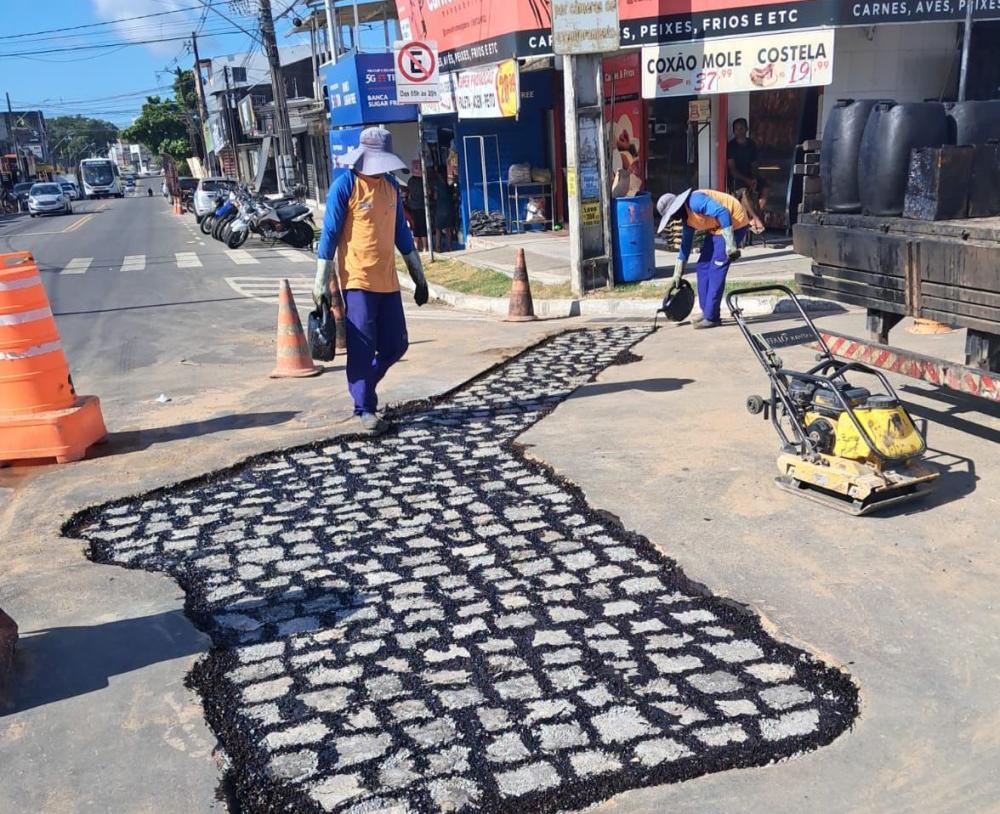 João Pessoa leva operação tapa-buraco a 24 bairros nesta quinta-feira